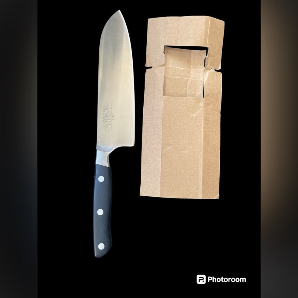 The Culinary Institute Of America Master's Collection Hyde Park 7” Santoku knife